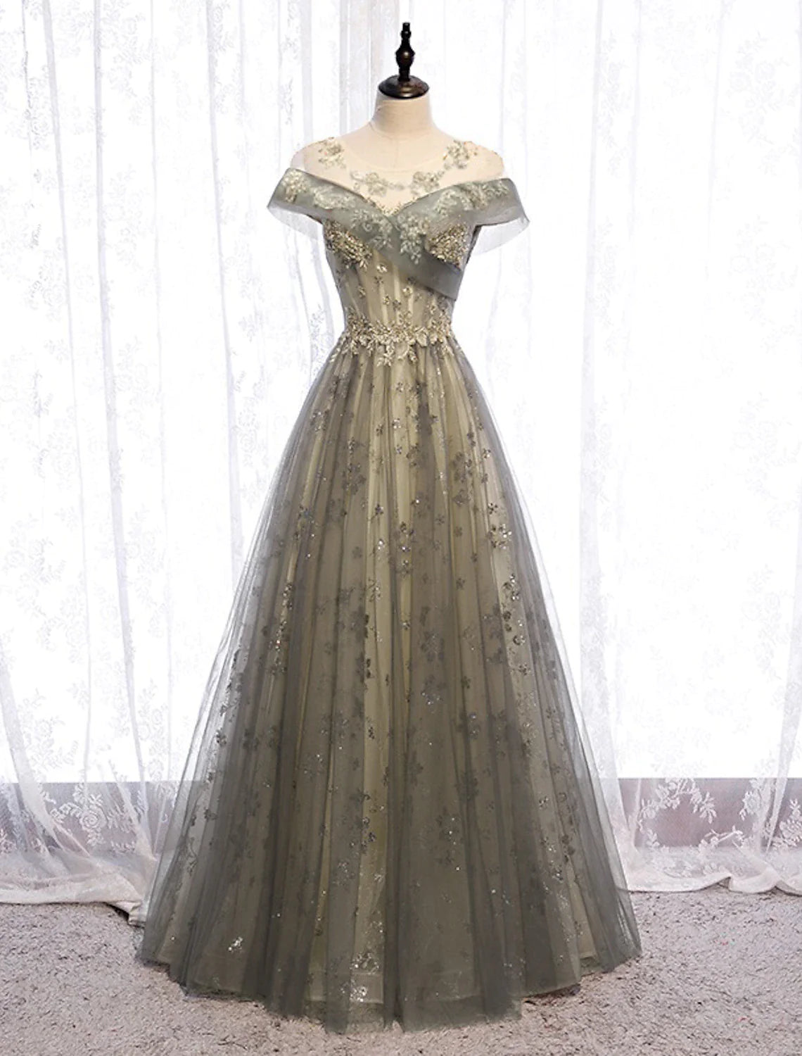 A-Linie Abendkleid Elegantes Kleid Hochzeitsgast Verlobung Bodenlang Kurzarm Illusionsausschnitt Tüll mit Falten